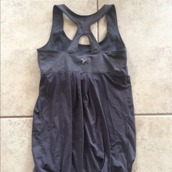 Old Navy Active Loose Top XS - Picture 4 of 6